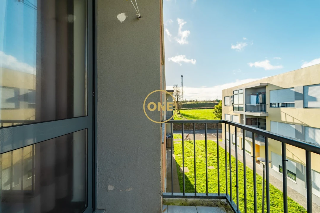 Apartamento T3 para Venda em Arrifes Foto 13