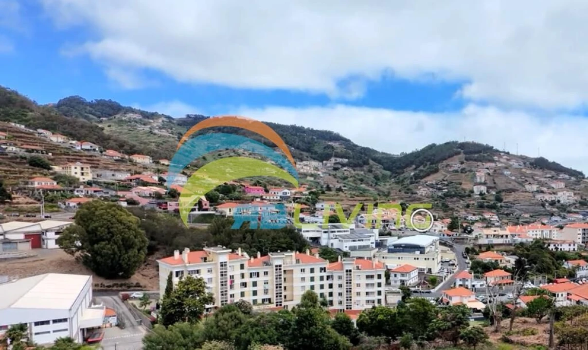 Terreno para Venda em Caniço Foto 18