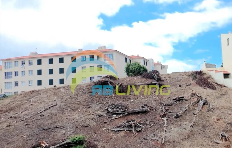 Terreno para Venda em Caniço Foto 15