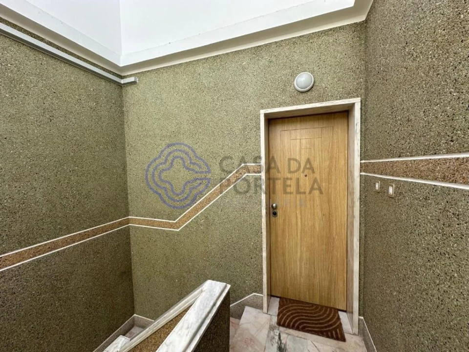 Apartamento T3 para Venda em Castanheira do Ribatejo e Cachoeiras Foto 14