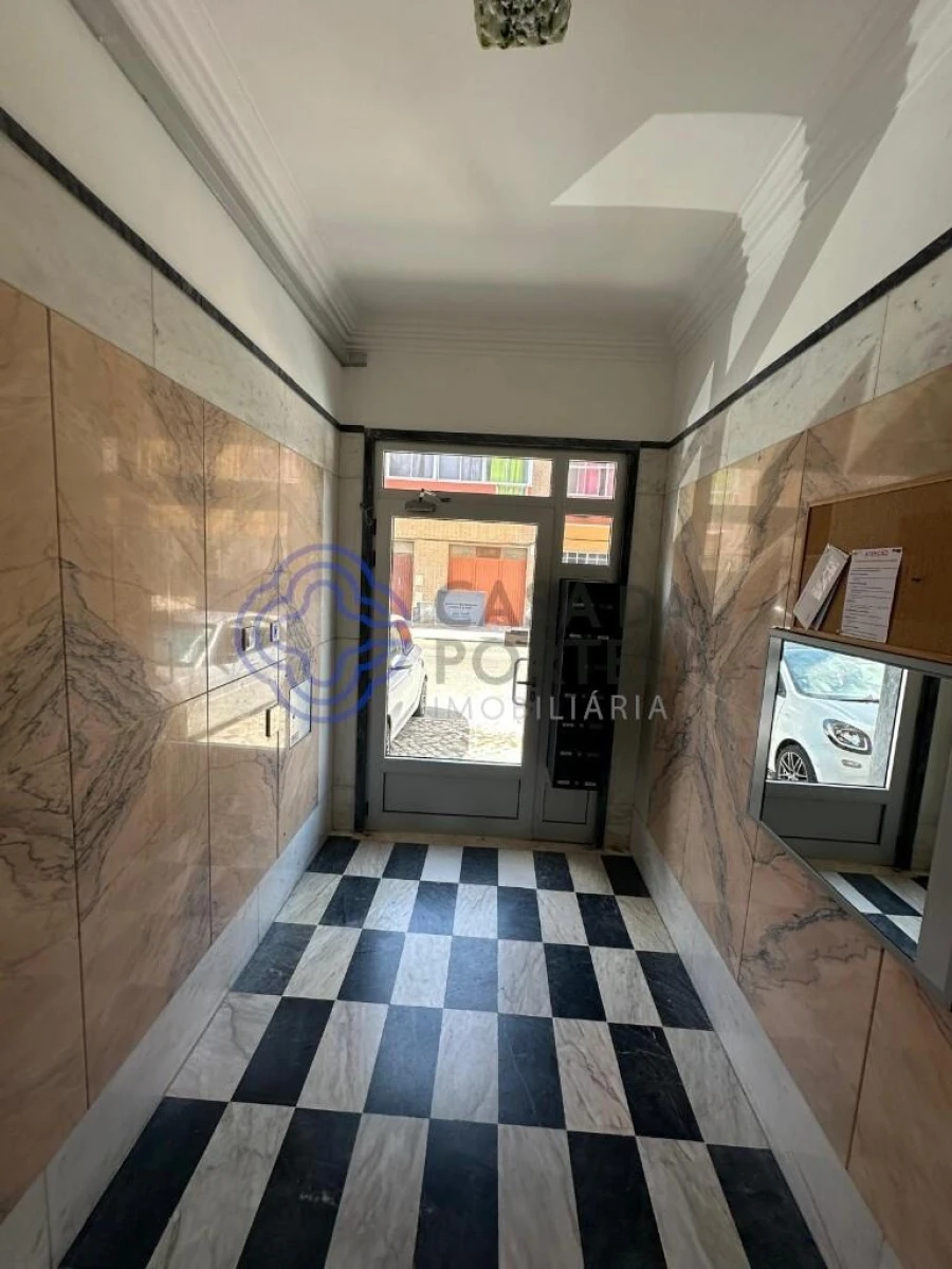 Apartamento T3 para Venda em Castanheira do Ribatejo e Cachoeiras Foto 11