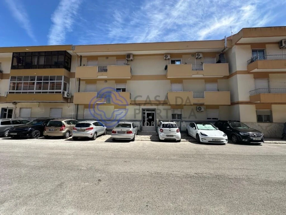 Apartamento T3 para Venda em Castanheira do Ribatejo e Cachoeiras Foto 1