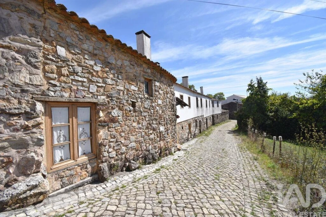 Moradia T2 para Venda em Cumeeira Foto 19