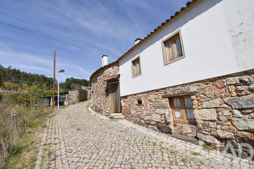 Moradia T2 para Venda em Cumeeira Foto 18