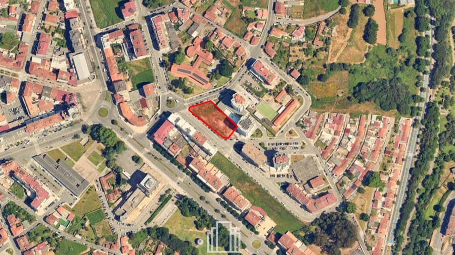 Terreno para Venda em São João da Madeira Foto 10