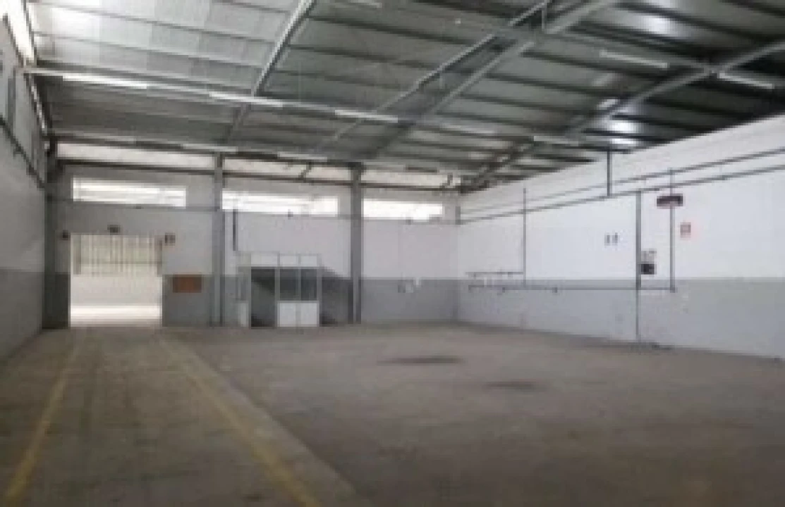 Armazém para Venda em Muge Foto 1