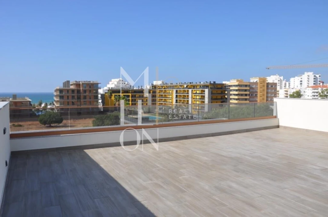 Apartamento T2 para Venda em Quarteira Foto 18
