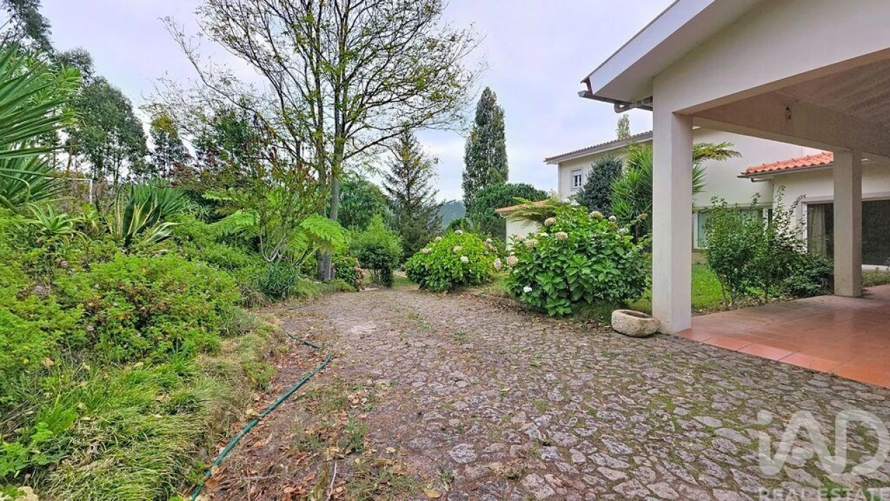 Moradia T3 para Venda em Ossela Foto 22