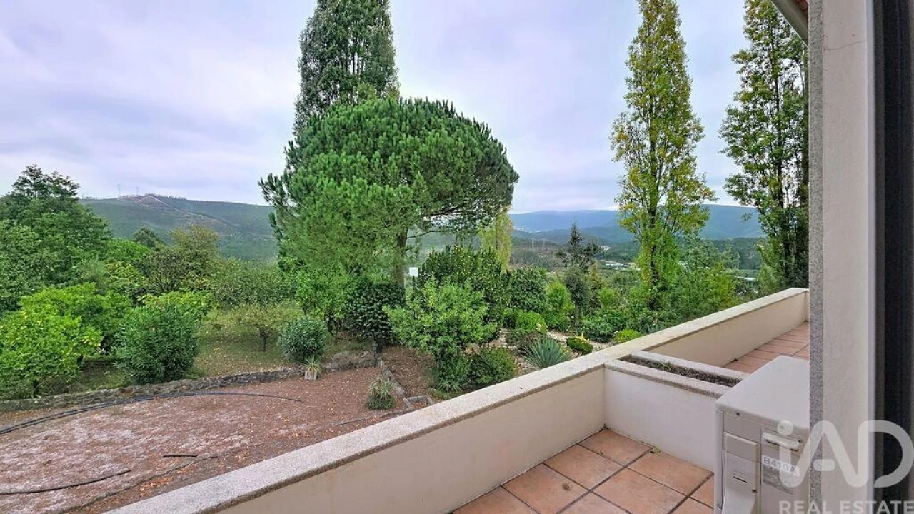 Moradia T3 para Venda em Ossela Foto 21