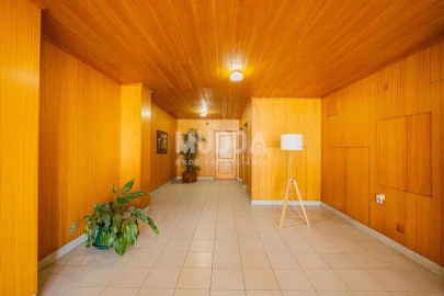 Apartamento T3 para Venda em O. Azeméis, Riba-Ul, Ul, Macinhata Seixa, Madail