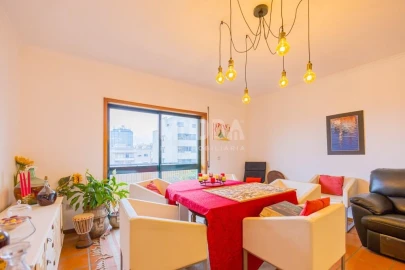 Apartamento T3 para Venda em O. Azeméis, Riba-Ul, Ul, Macinhata Seixa, Madail