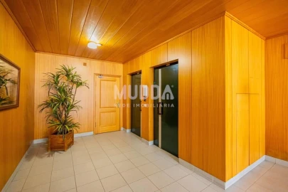 Apartamento T3 para Venda em O. Azeméis, Riba-Ul, Ul, Macinhata Seixa, Madail