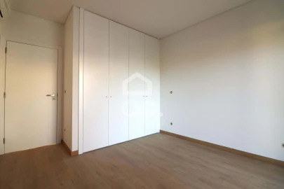 Apartamento T3 para Venda em Condeixa-A-Velha e Condeixa-A-Nova