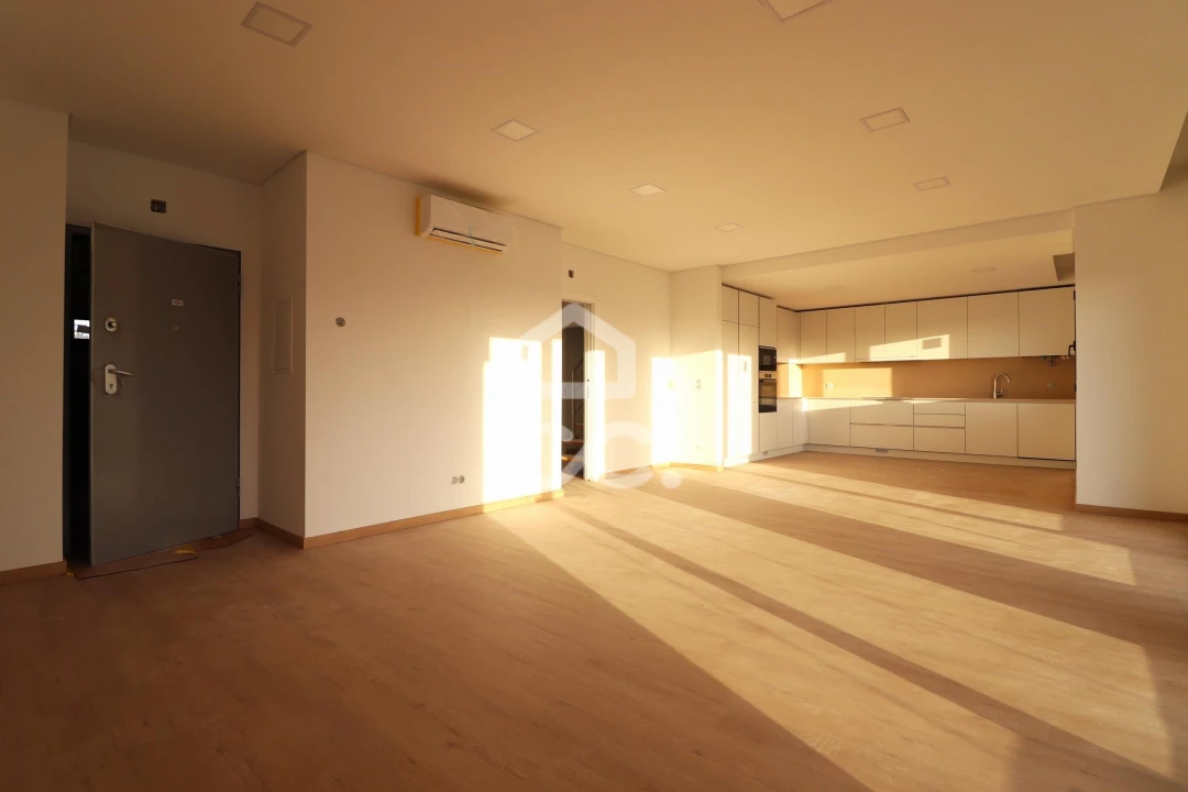 Apartamento T3 para Venda em Condeixa-A-Velha e Condeixa-A-Nova Foto 1