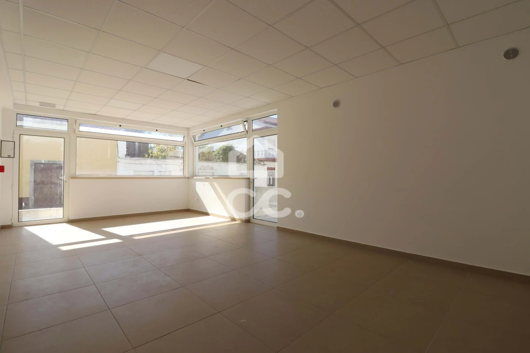 Negócio para Arrendamento em Avelar Foto 1