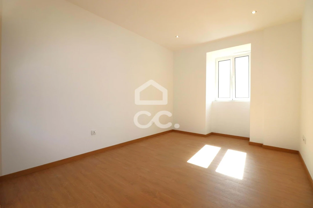 Apartamento T2 para Arrendamento em Avelar Foto 22