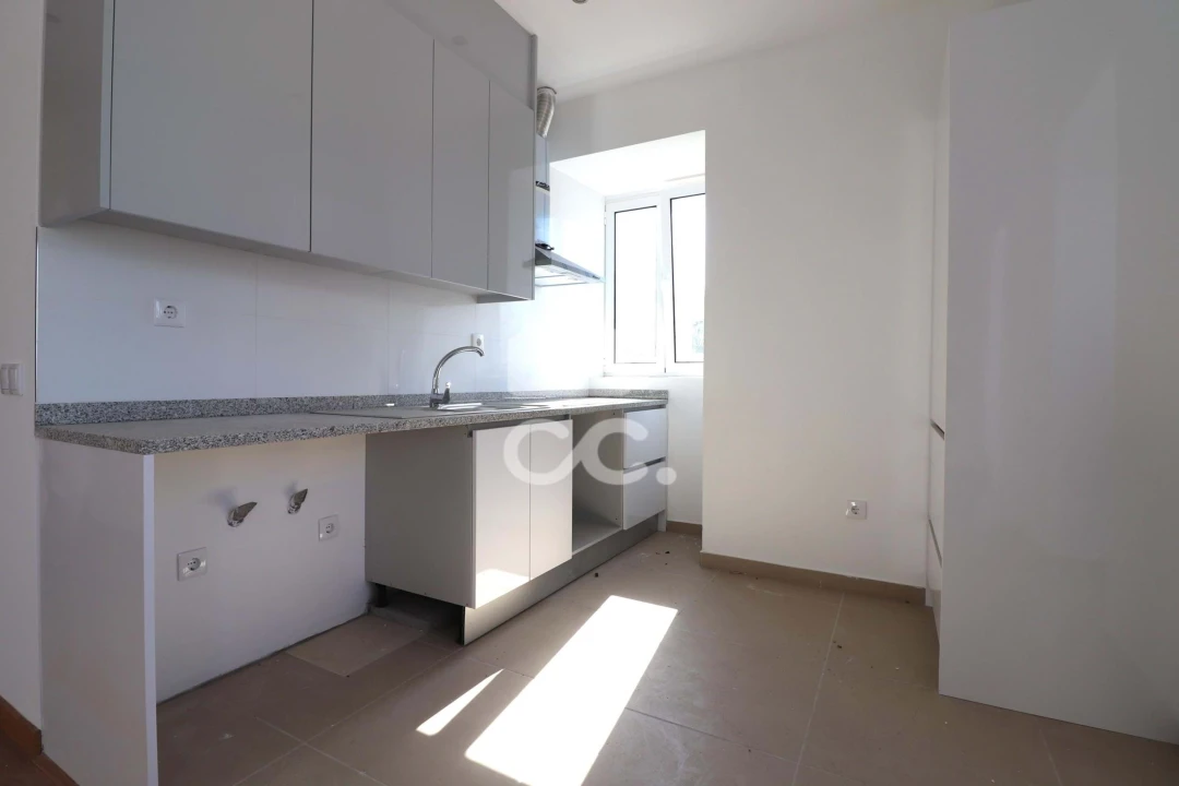 Apartamento T2 para Arrendamento em Avelar Foto 14