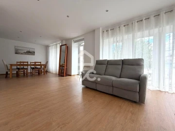 Apartamento T2 para Arrendamento em Avelar