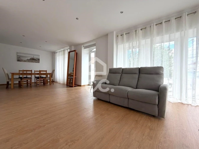 Apartamento T2 para Arrendamento em Avelar Foto 2