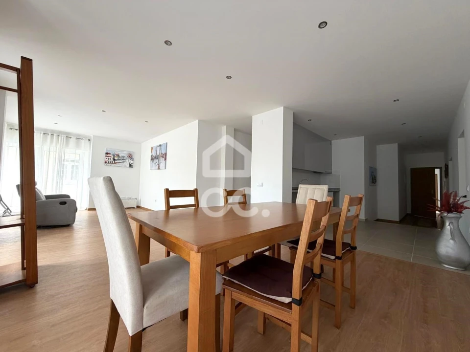 Apartamento T2 para Arrendamento em Avelar Foto 3