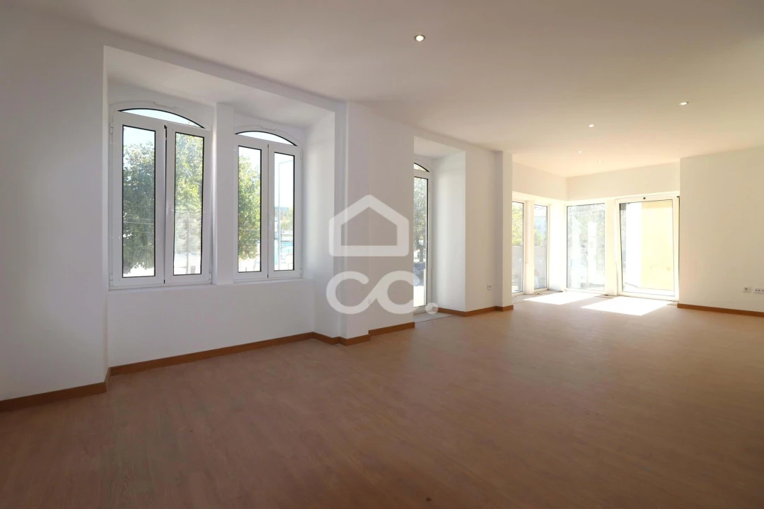 Apartamento T2 para Arrendamento em Avelar Foto 1