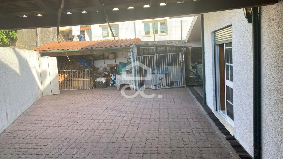 Moradia T5 para Venda em Gondar Foto 6