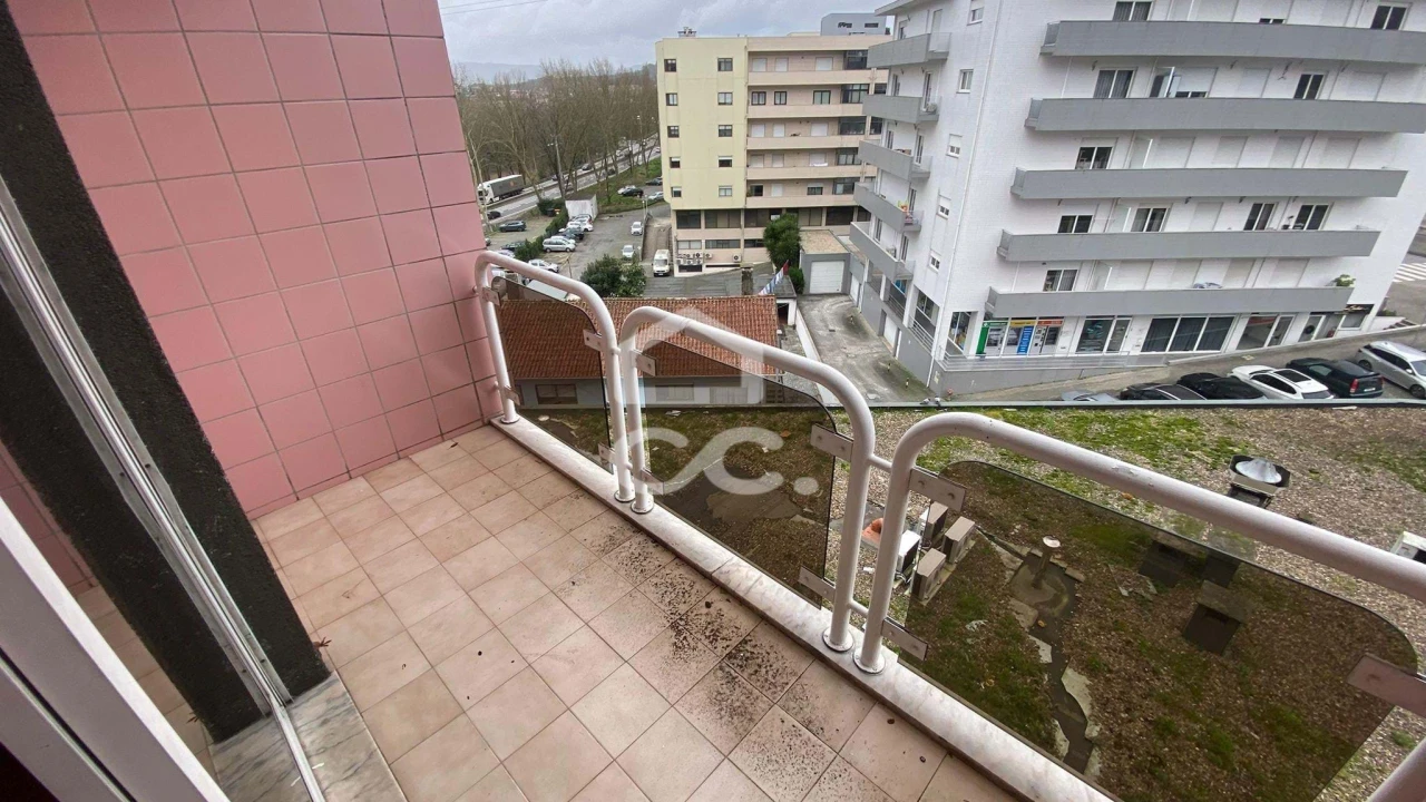 Apartamento T2 para Venda em Fermentões Foto 10