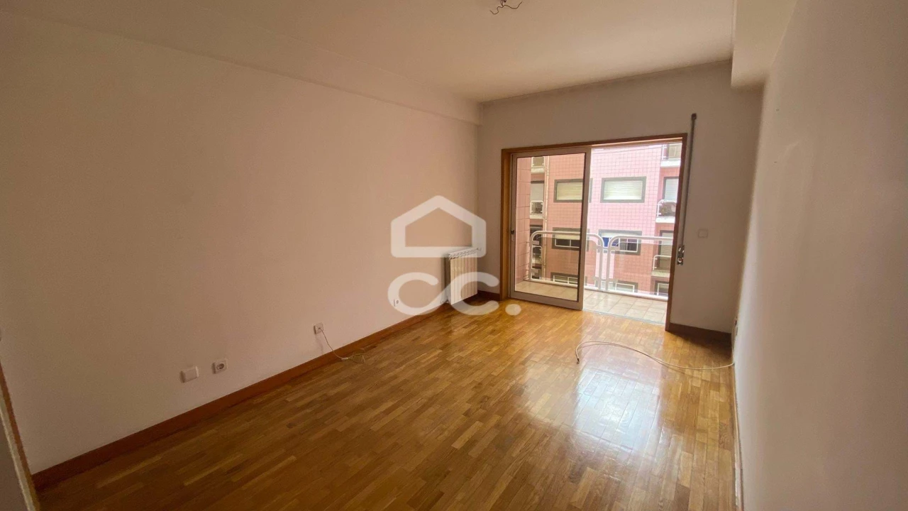 Apartamento T2 para Venda em Fermentões Foto 12