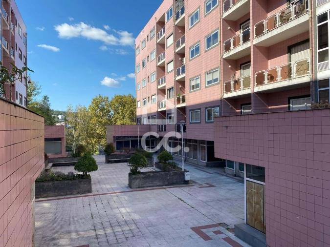 Apartamento T2 para Venda em Fermentões Foto 2