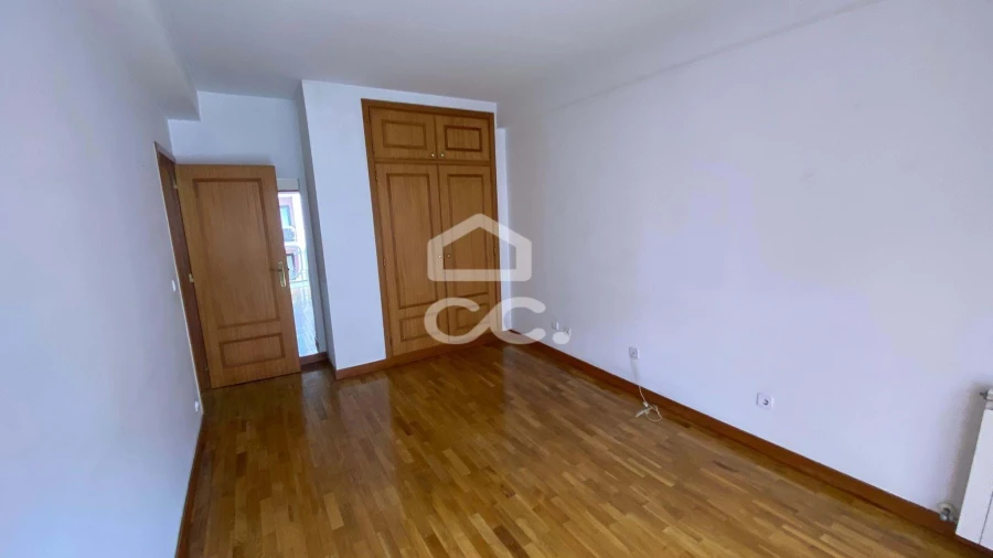 Apartamento T2 para Venda em Fermentões Foto 13