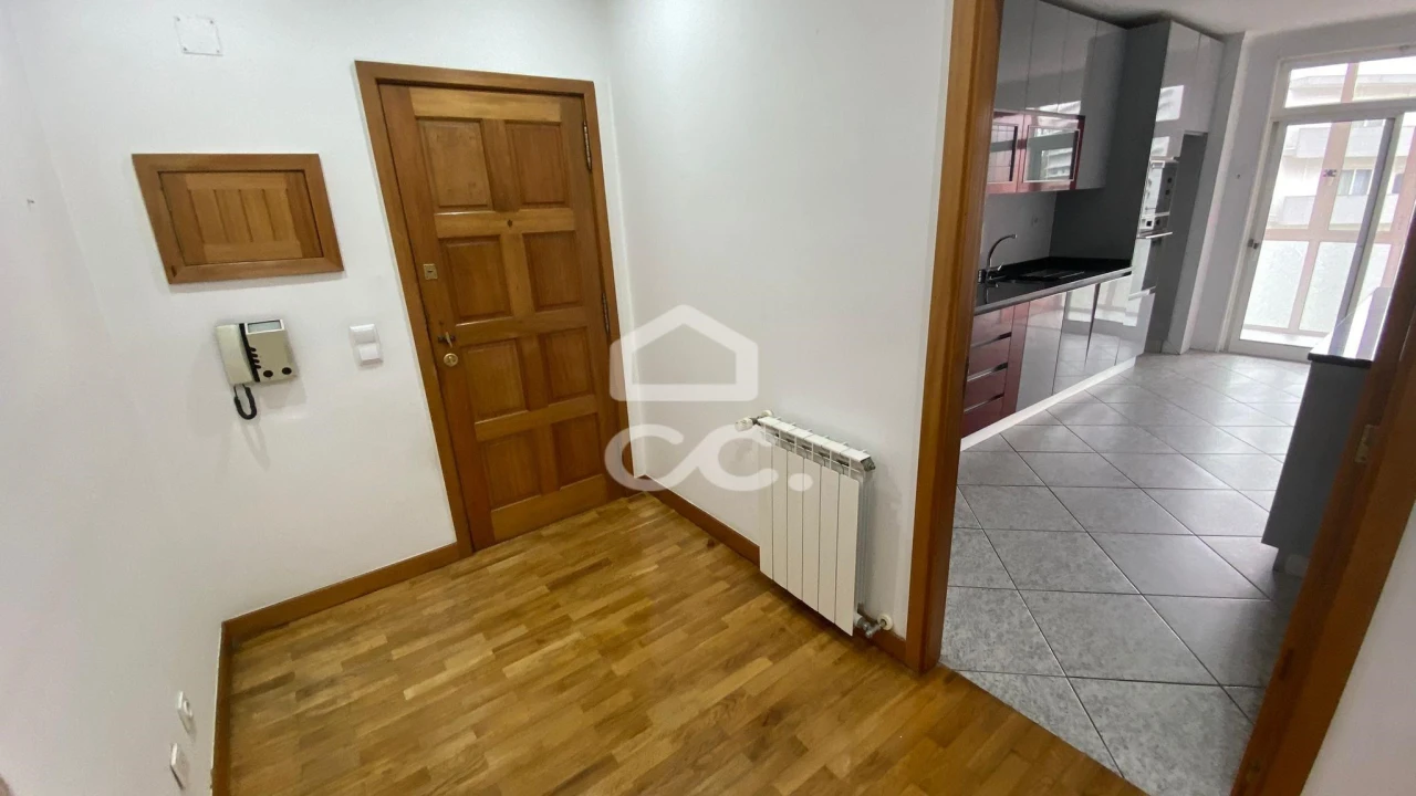 Apartamento T2 para Venda em Fermentões Foto 5