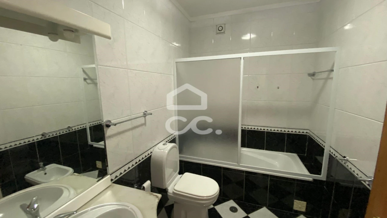 Apartamento T2 para Venda em Fermentões Foto 16