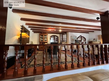Moradia T6 para Venda em Sesimbra (Castelo)
