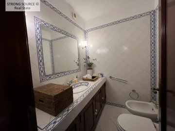 Moradia T6 para Venda em Sesimbra (Castelo)