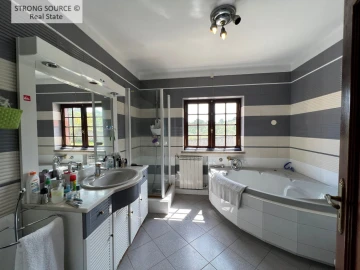 Moradia T6 para Venda em Sesimbra (Castelo)