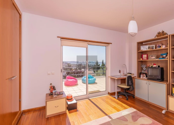 Moradia T5 para Arrendamento em Oeiras e São Julião da Barra, Paço de Arcos e Caxias Foto 33