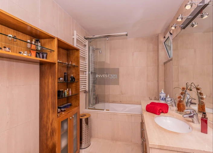 Moradia T5 para Arrendamento em Oeiras e São Julião da Barra, Paço de Arcos e Caxias Foto 31