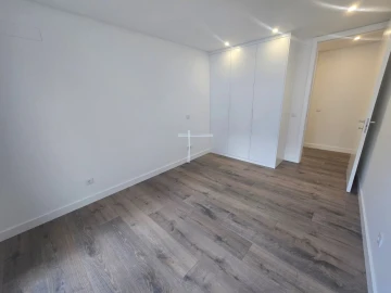 Apartamento T3 para Venda em Laranjeiro e Feijó