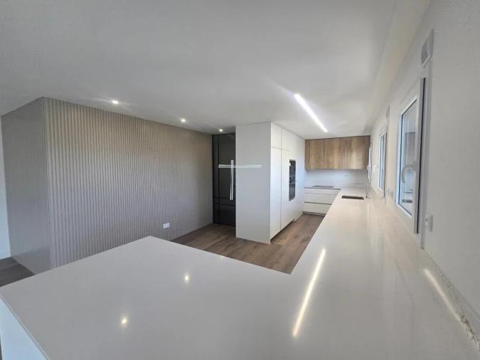 Apartamento T3 para Venda em Laranjeiro e Feijó Foto 6