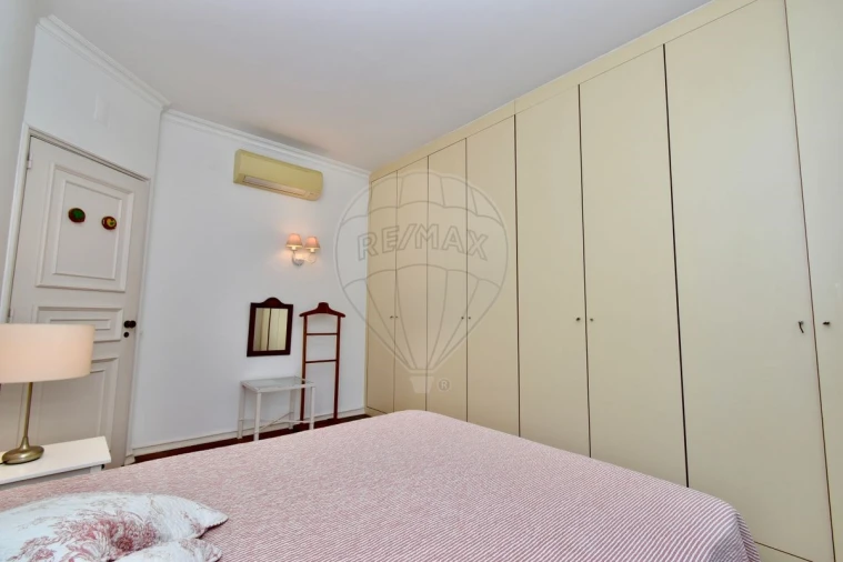 Apartamento T4 para Arrendamento férias em Cascais e Estoril Foto 13