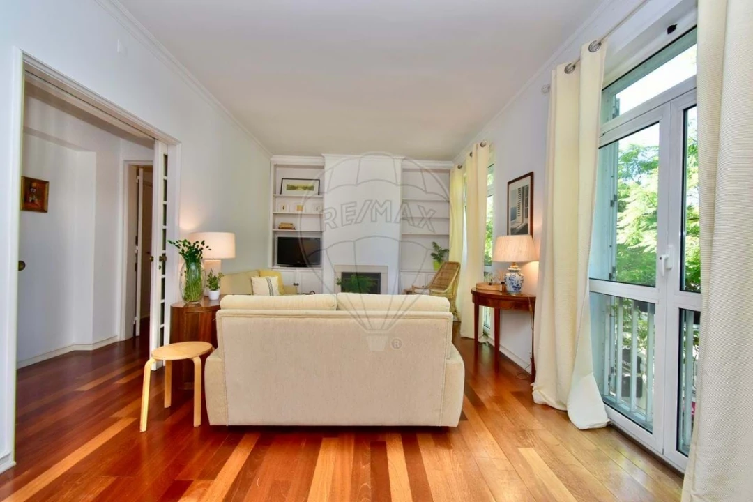 Apartamento T4 para Arrendamento férias em Cascais e Estoril Foto 4