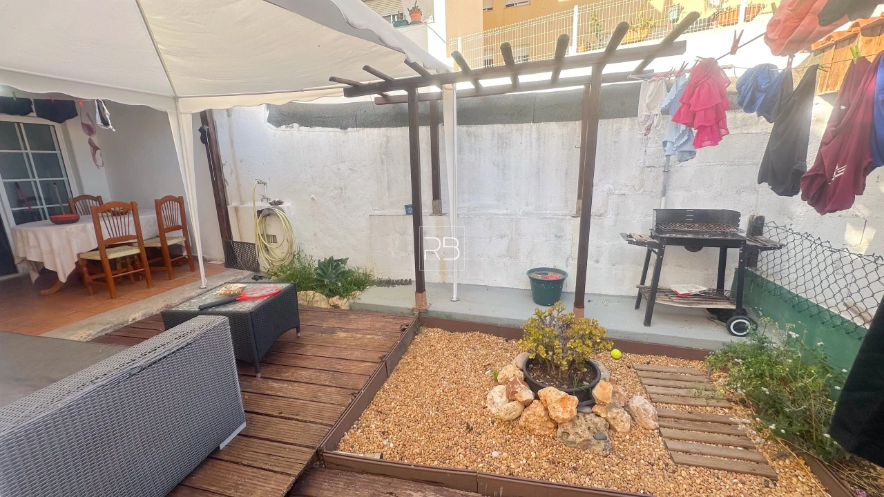 Apartamento T2 para Venda em Lagoa e Carvoeiro Foto 2