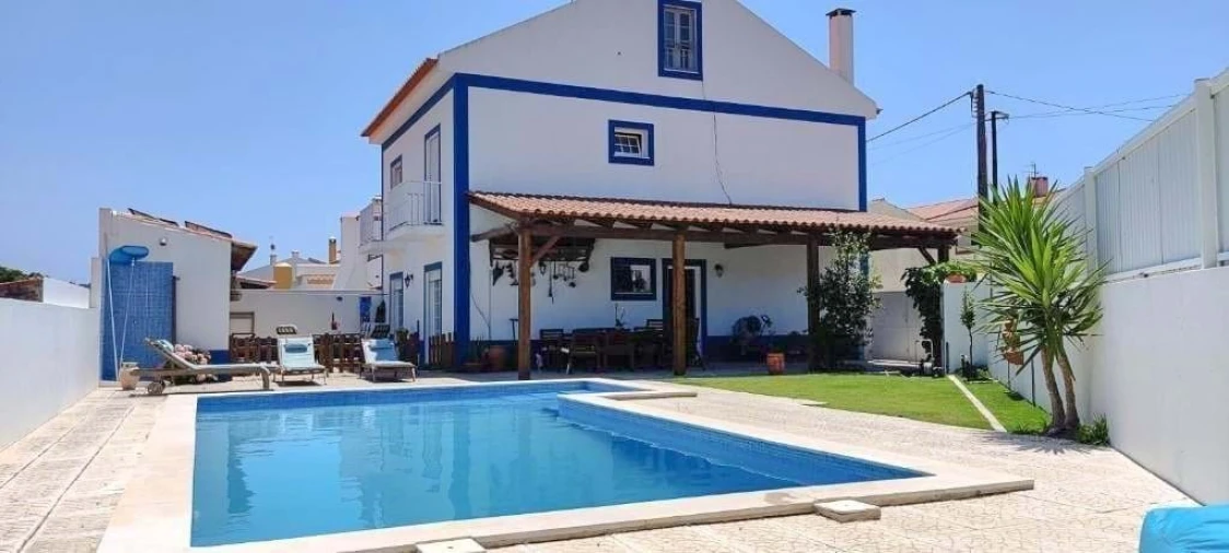 Moradia T4 para Venda em Melides Foto 2