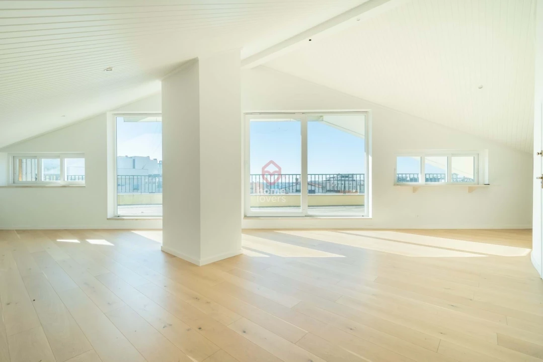 Apartamento T4 para Venda em Cascais e Estoril Foto 36