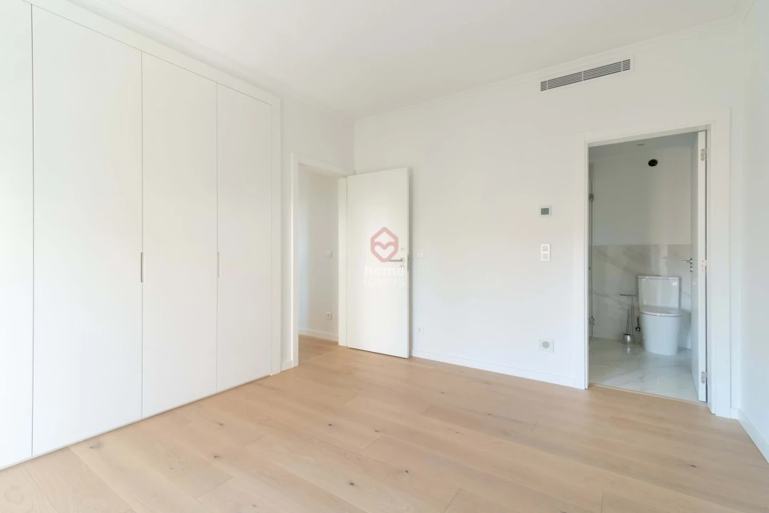 Apartamento T4 para Venda em Cascais e Estoril Foto 30
