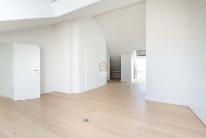 Apartamento T4 para Venda em Cascais e Estoril