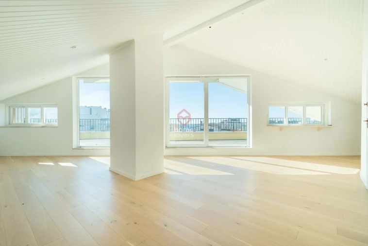 Apartamento T4 para Venda em Cascais e Estoril Foto 36