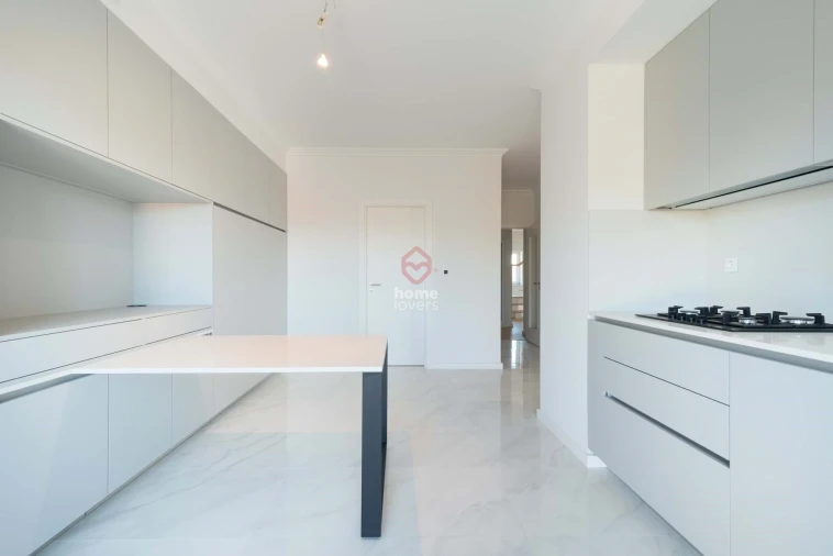 Apartamento T4 para Venda em Cascais e Estoril Foto 12