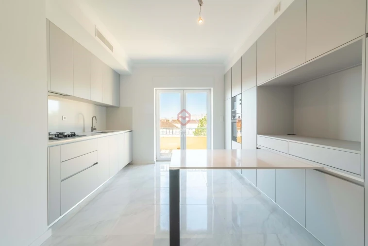 Apartamento T4 para Venda em Cascais e Estoril Foto 8