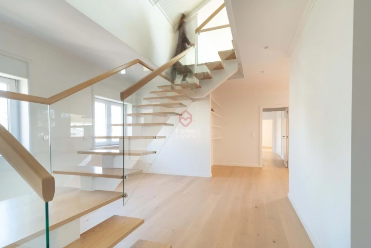 Apartamento T4 para Venda em Cascais e Estoril Foto 32